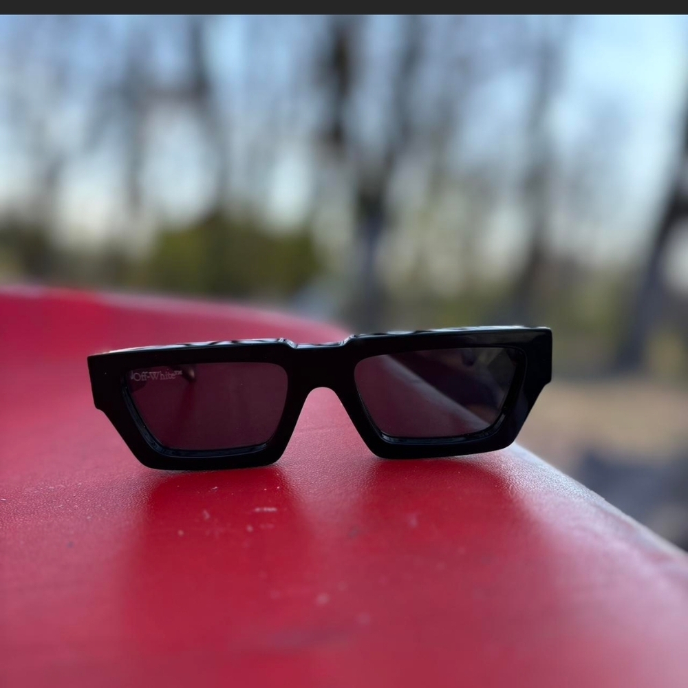 Off White Manchester Black Rectangular Sunglasses